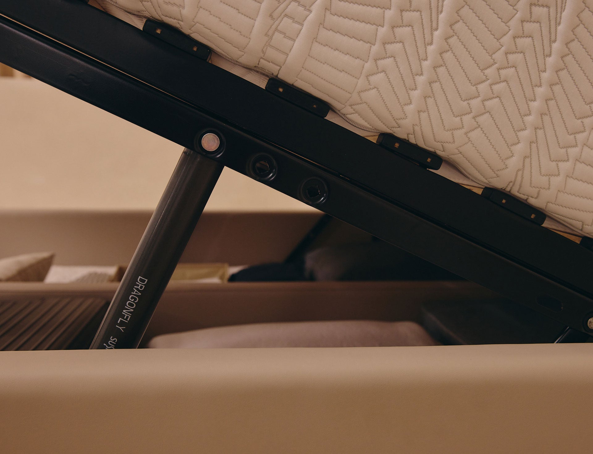 The Storage Base | Easiest Hydraulic Lift – Woosa Sleep